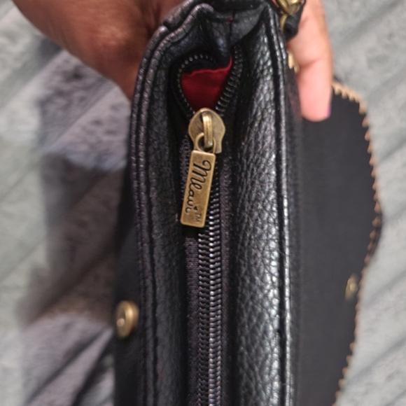 Vegan Geometric Aztec Pattern Women's Cluch With Removeable Cross Body Straps - Picture 5 of 8